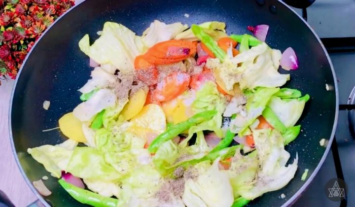 Simple & Delicious Recipe For Vegetable Chopsuey
